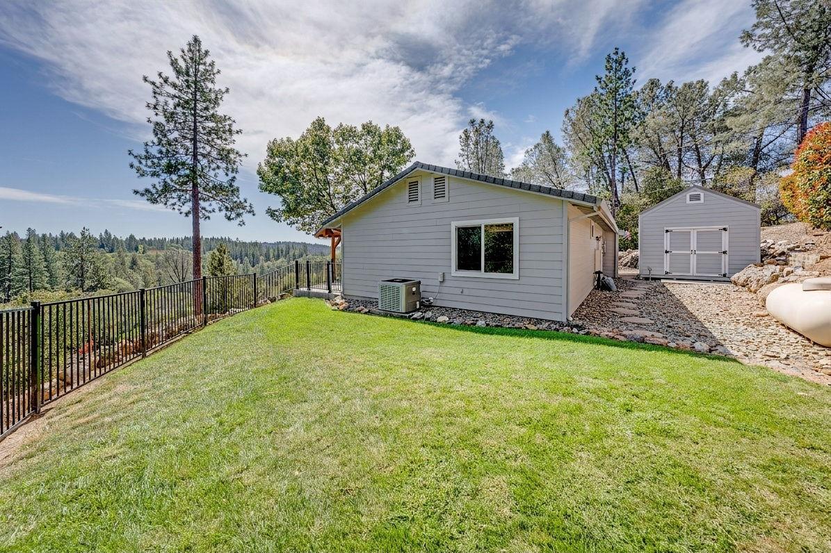 1715 Karen Way