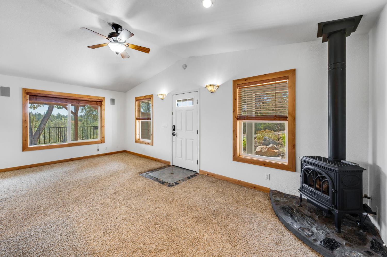 1715 Karen Way