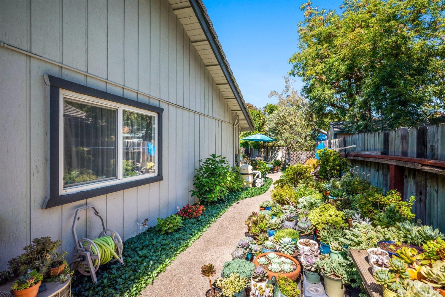 915 Parkgreen Drive