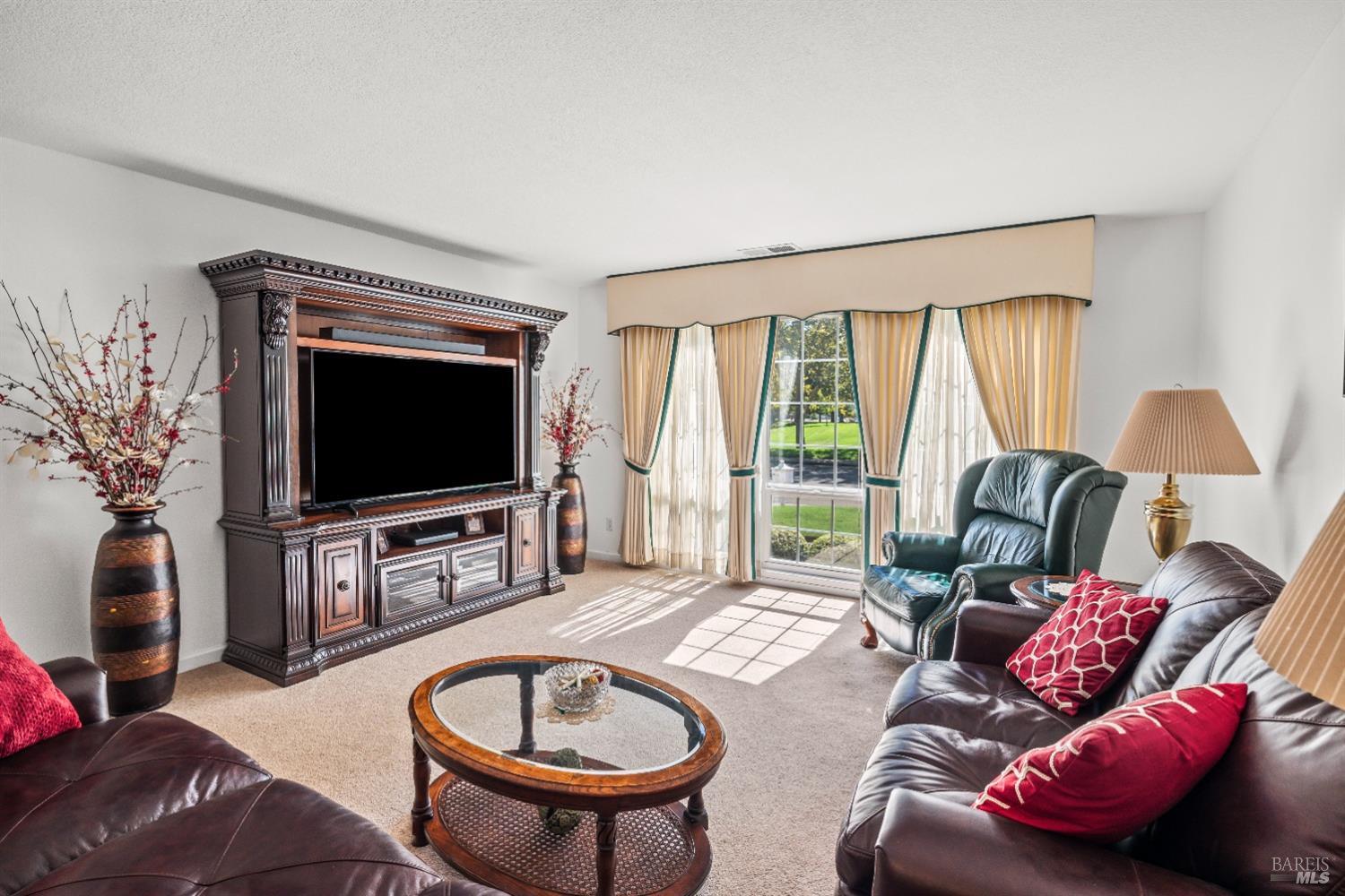 915 Parkgreen Drive