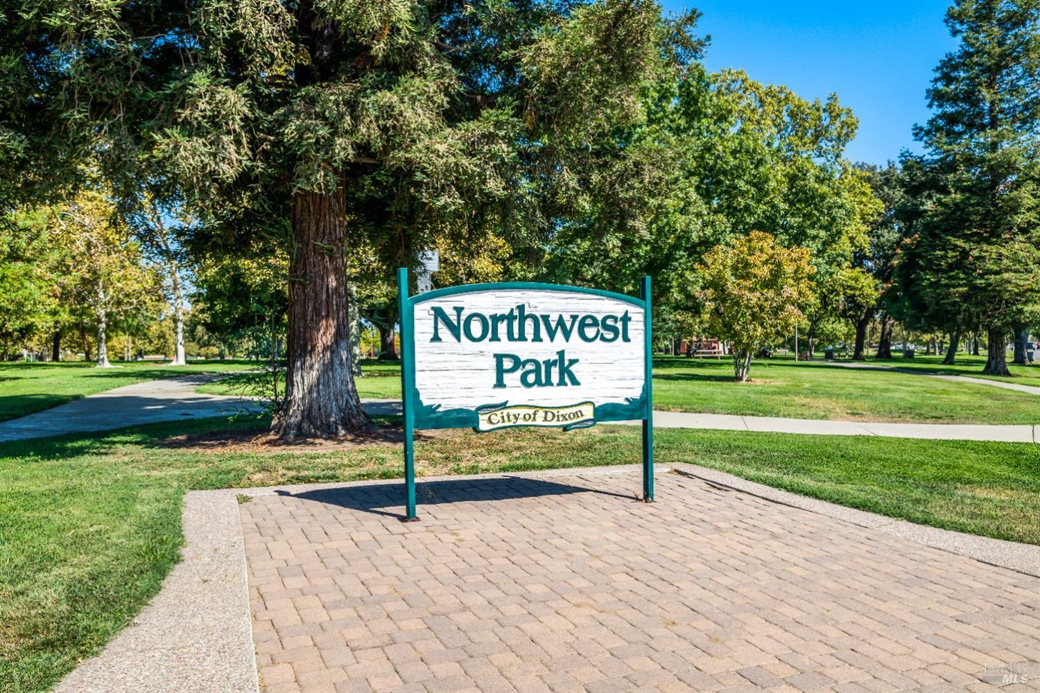 915 Parkgreen Drive