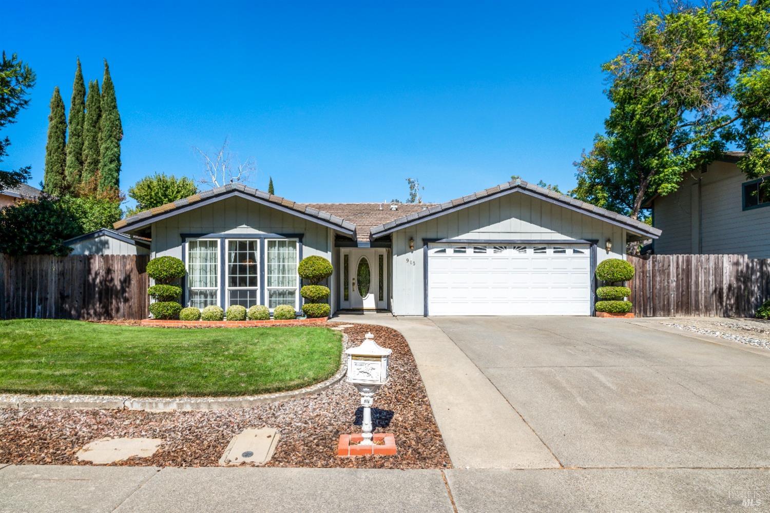 915 Parkgreen Drive