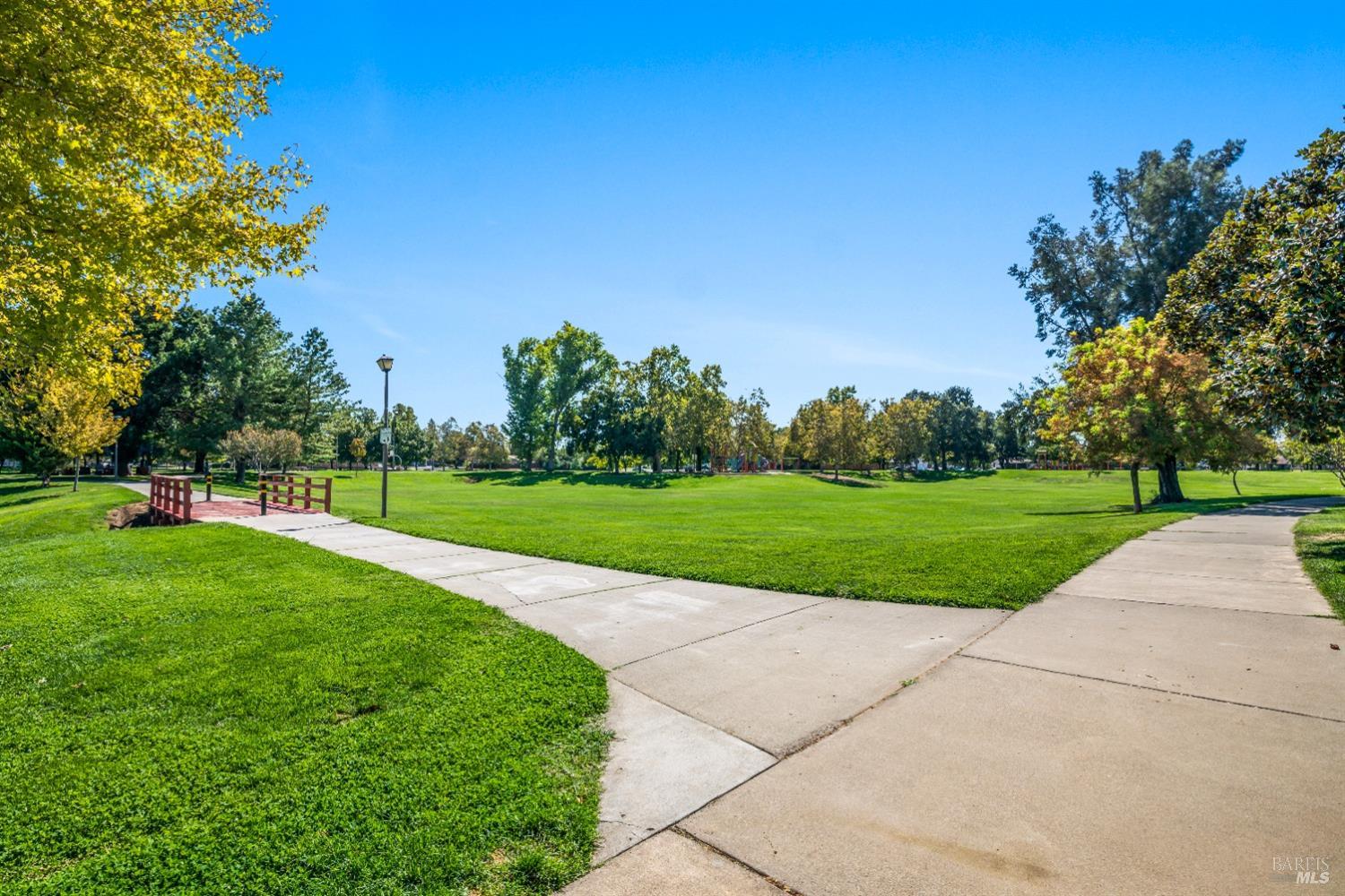 915 Parkgreen Drive