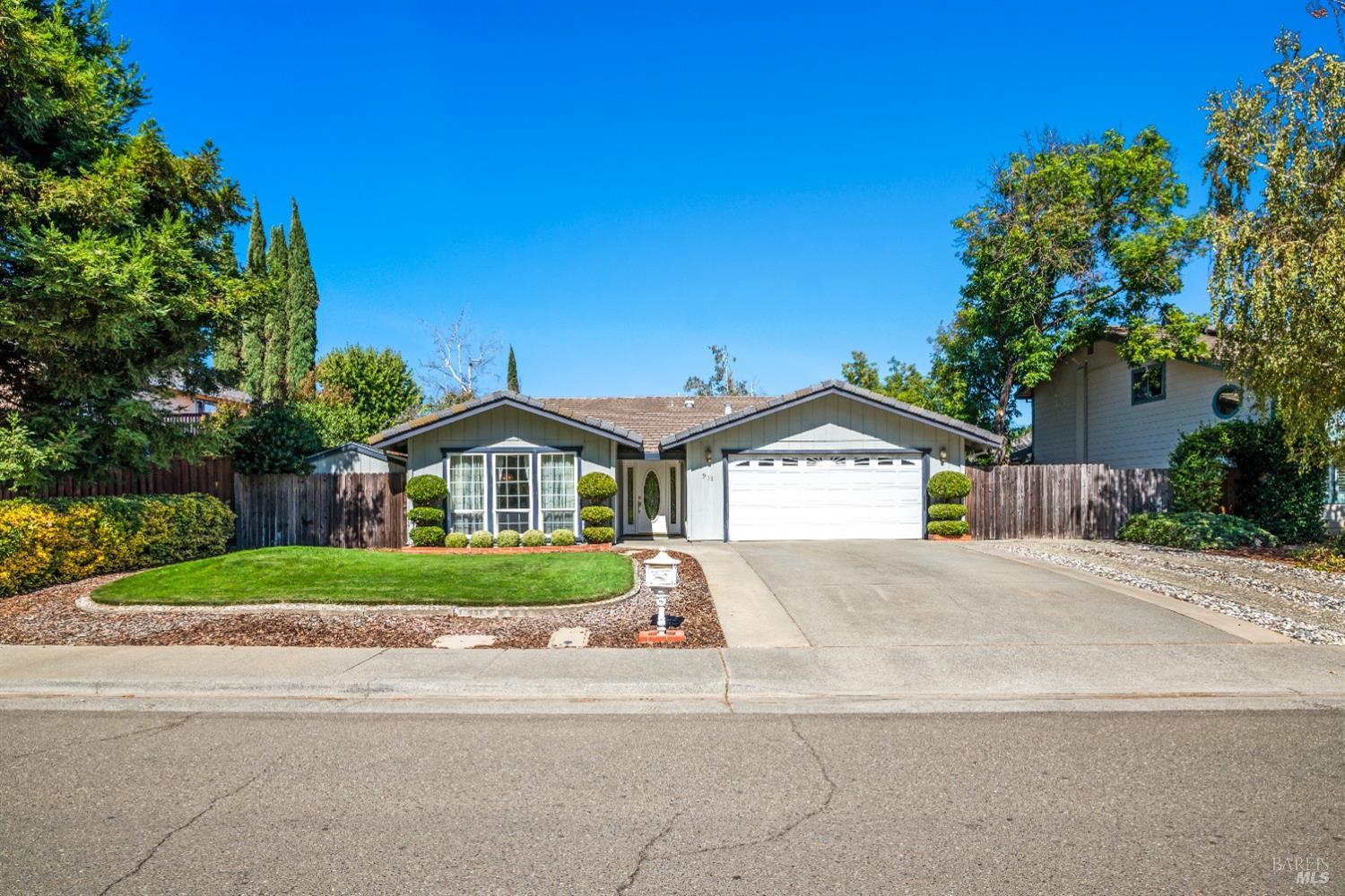 915 Parkgreen Drive