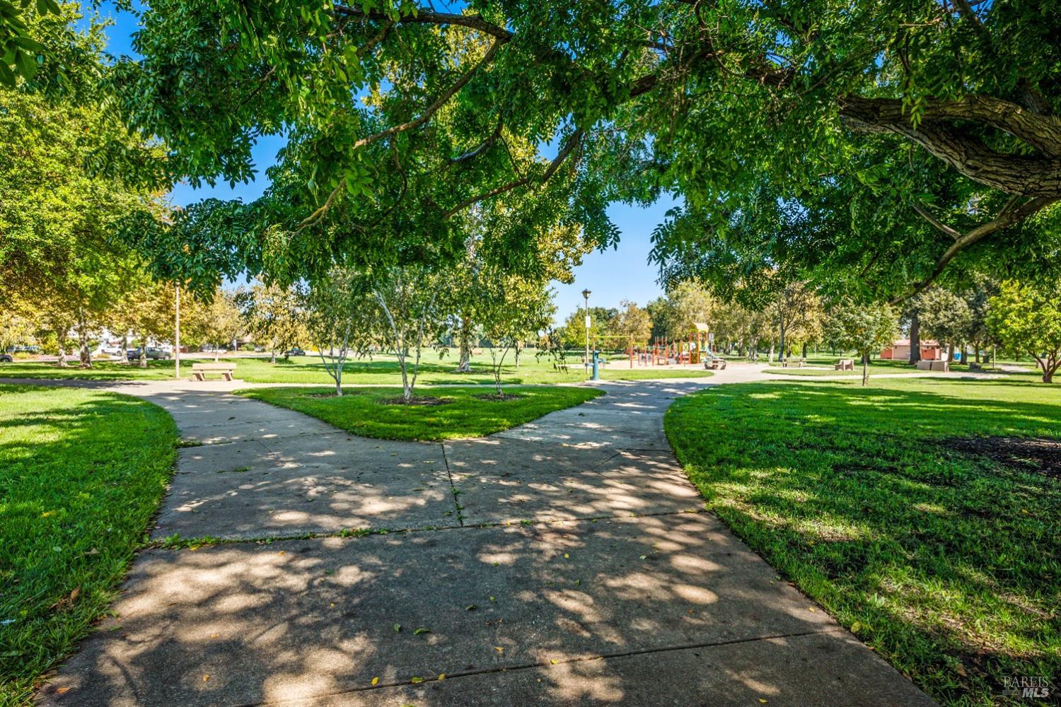 915 Parkgreen Drive
