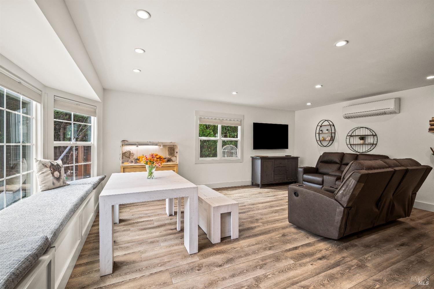 22 Del Mar Court