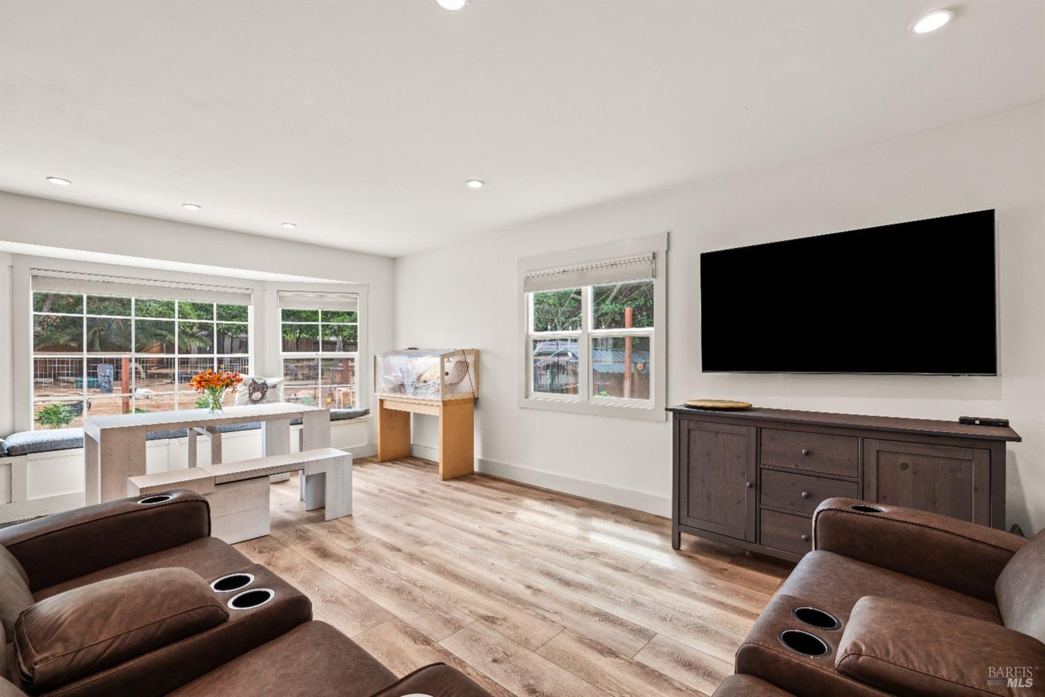 22 Del Mar Court