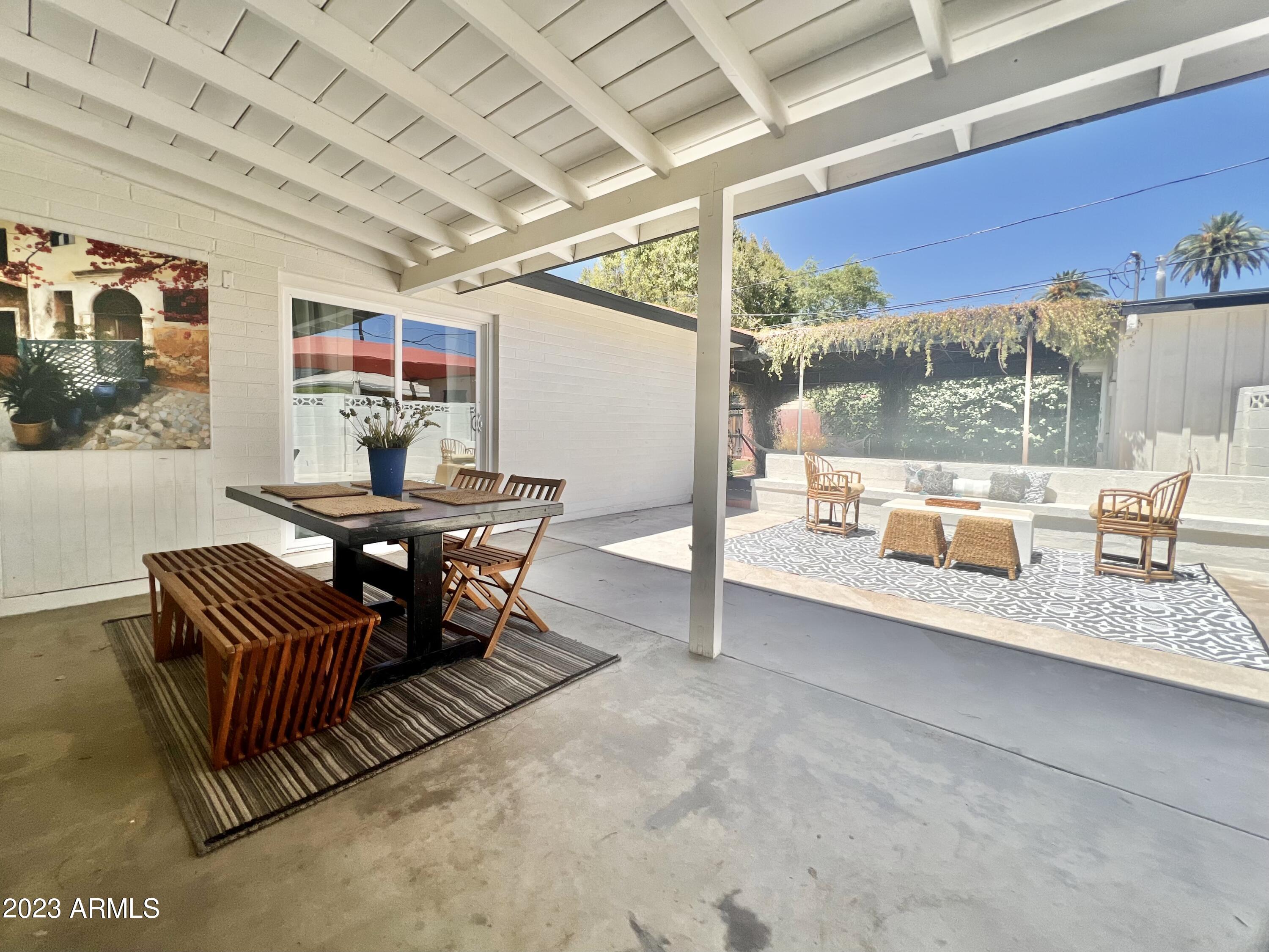 706 W CAMBRIDGE Avenue