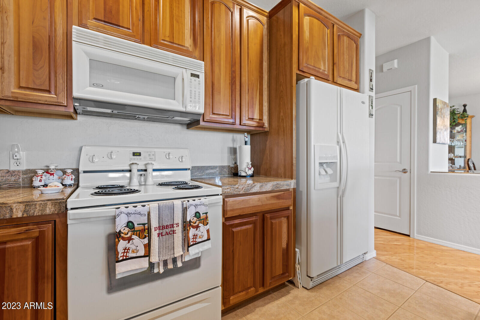 10655 N 9TH Street Unit: 233