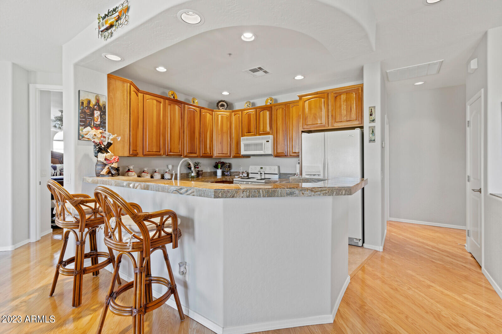 10655 N 9TH Street Unit: 233