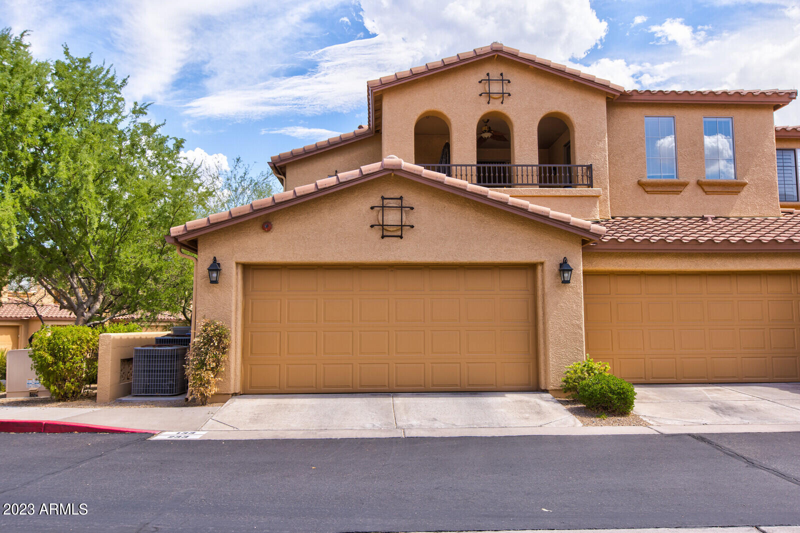 10655 N 9TH Street Unit: 233