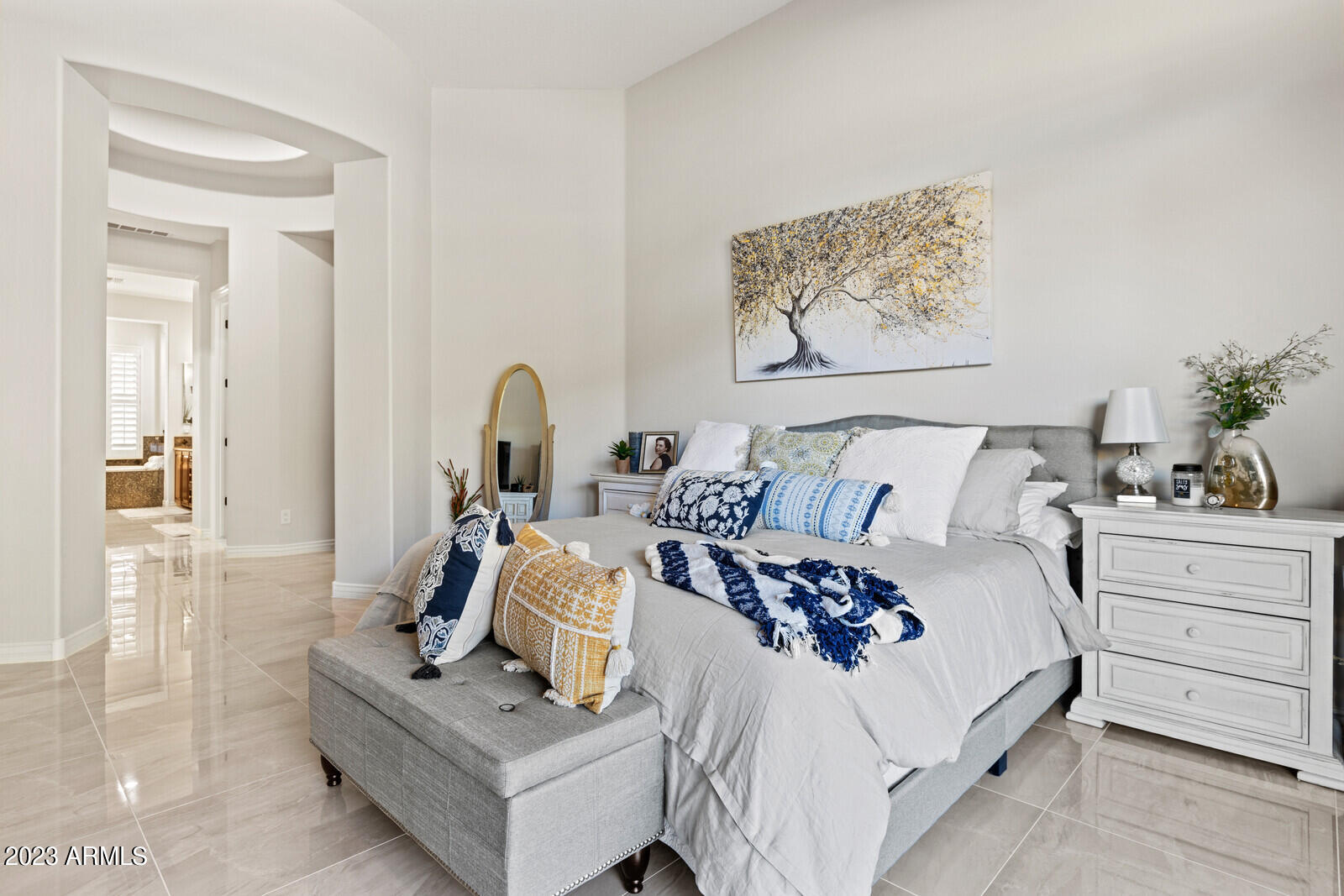 1536 W SILVER PINE Drive