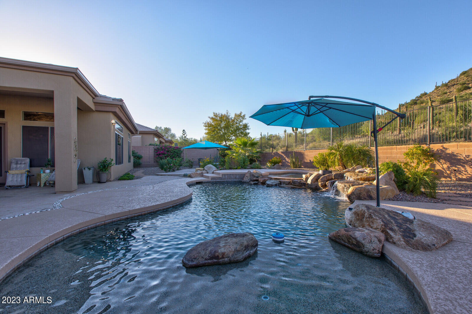 1536 W SILVER PINE Drive