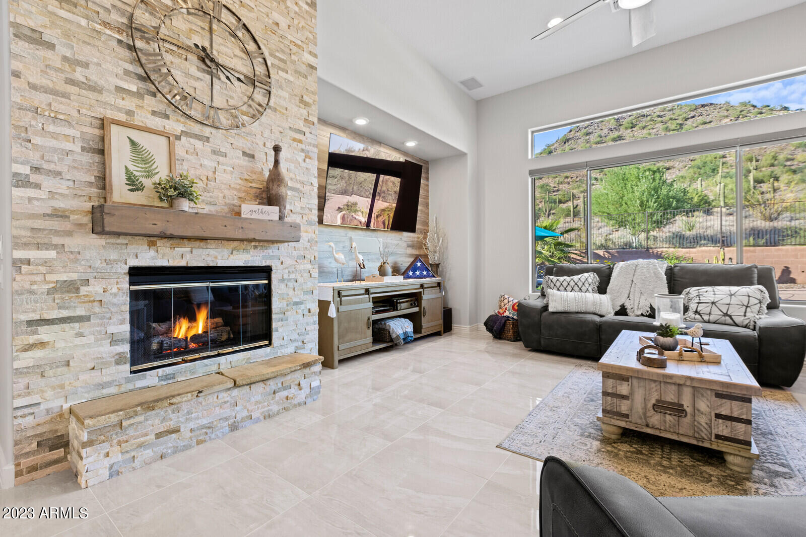 1536 W SILVER PINE Drive