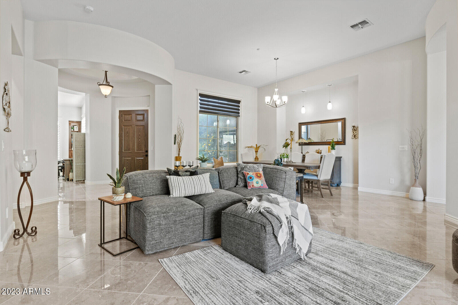 1536 W SILVER PINE Drive