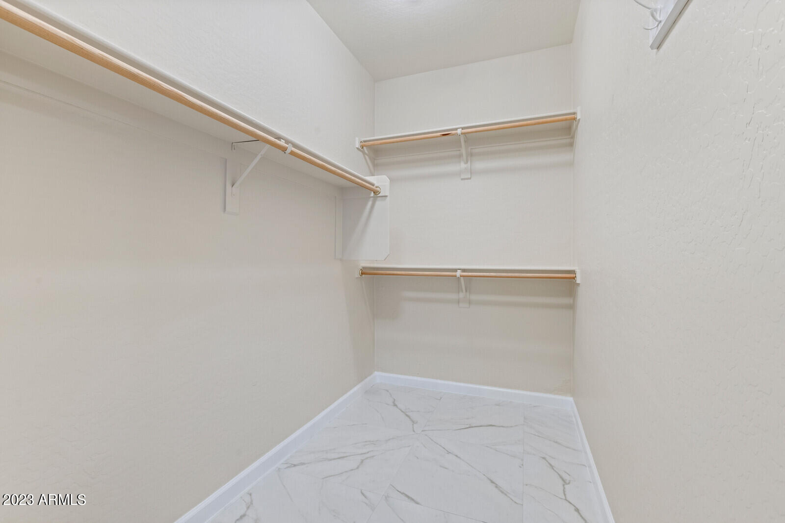 42424 N GAVILAN PEAK Parkway Unit: 23104