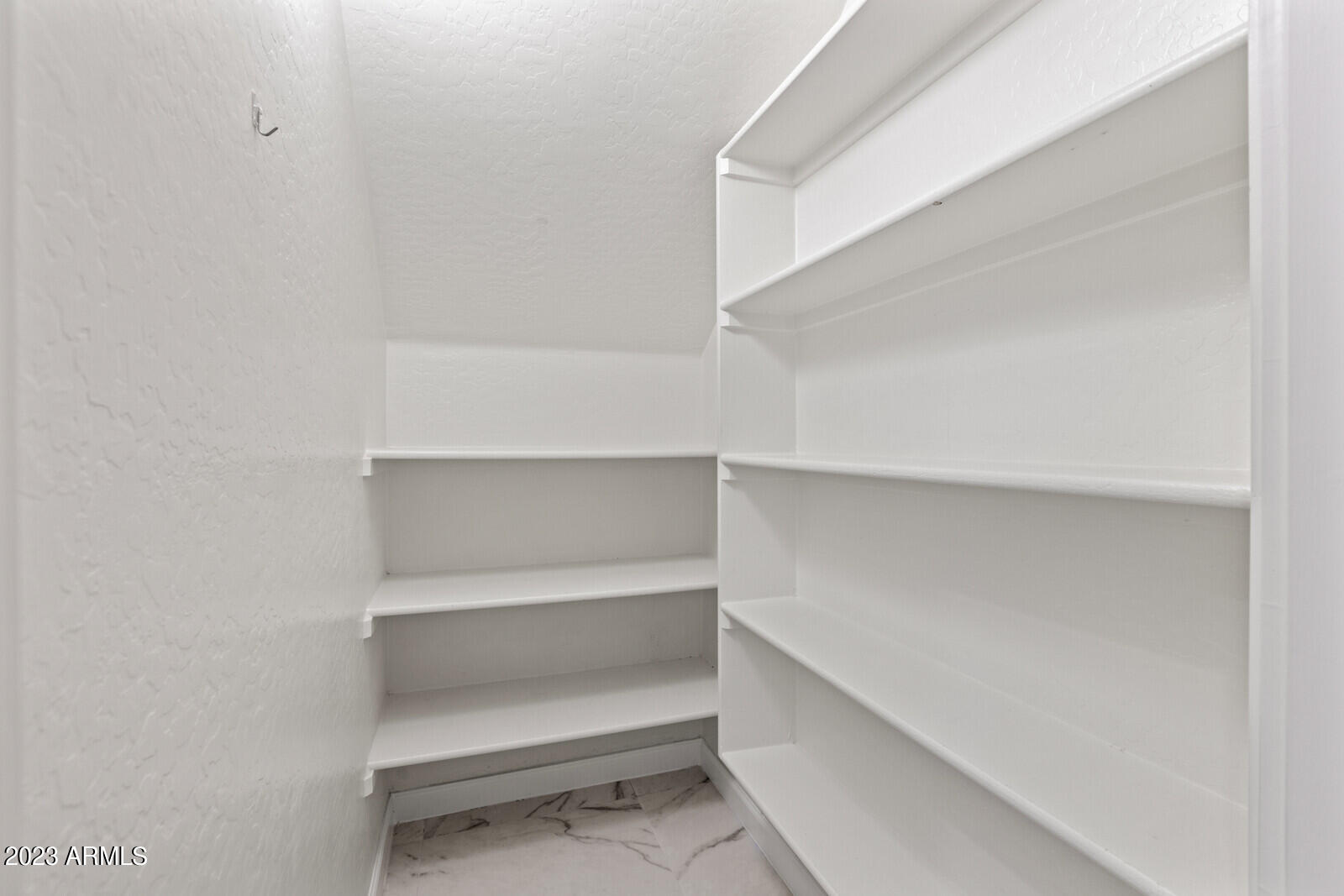 42424 N GAVILAN PEAK Parkway Unit: 23104