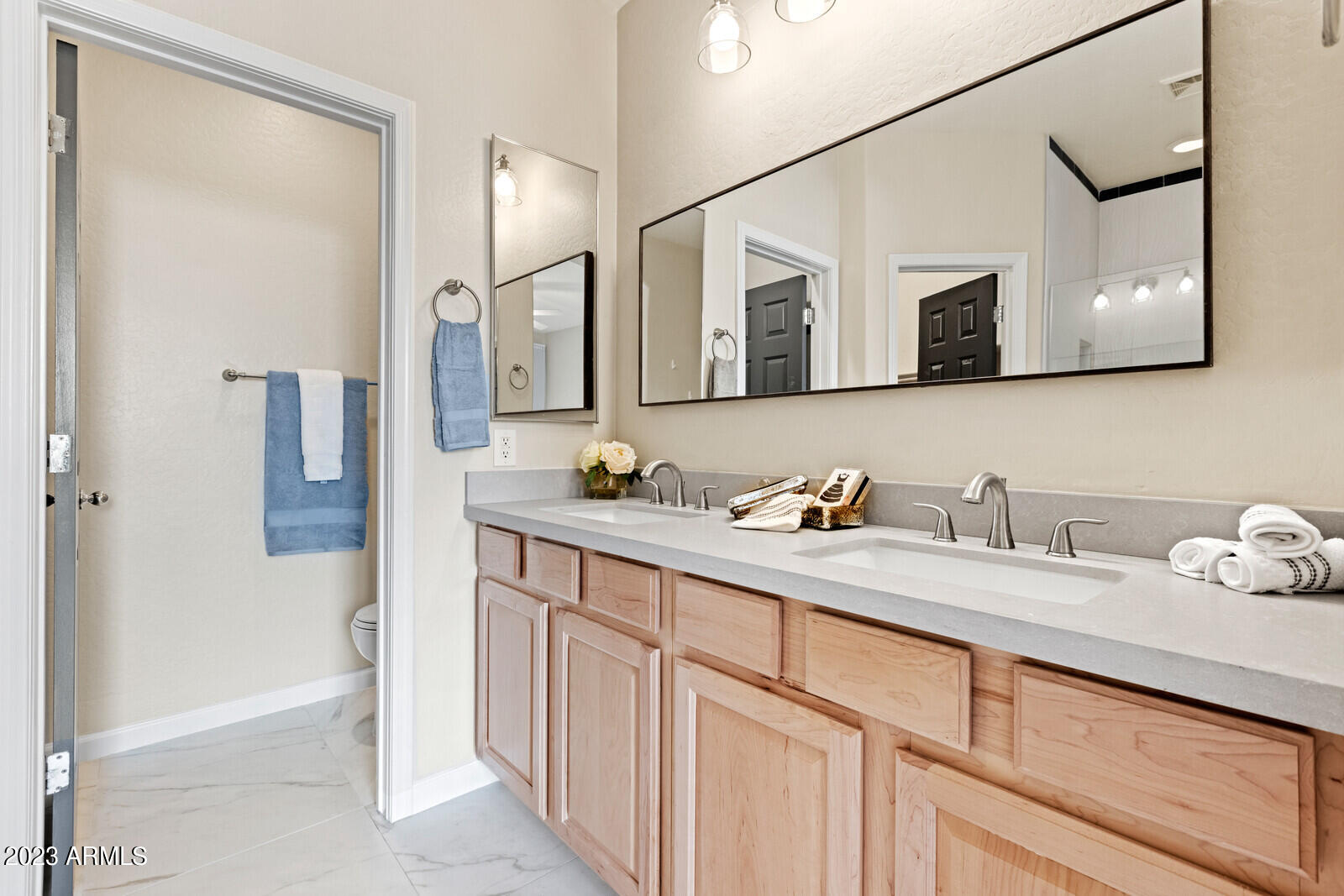 42424 N GAVILAN PEAK Parkway Unit: 23104