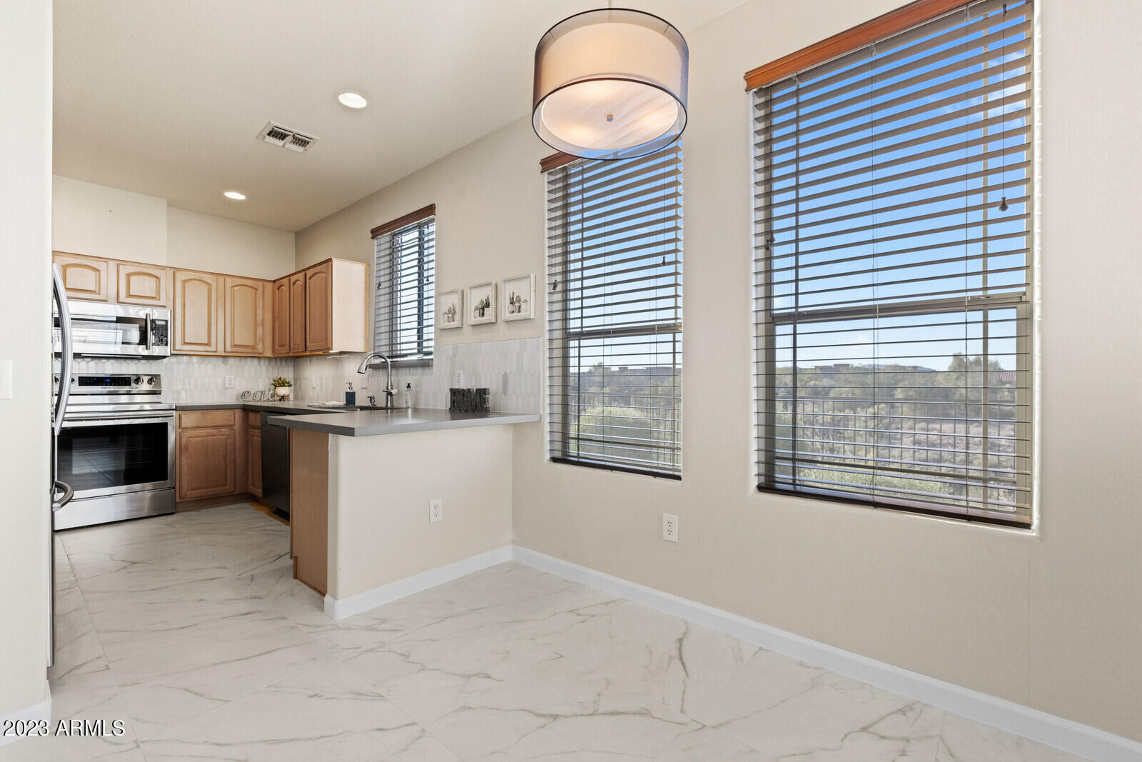 42424 N GAVILAN PEAK Parkway Unit: 23104