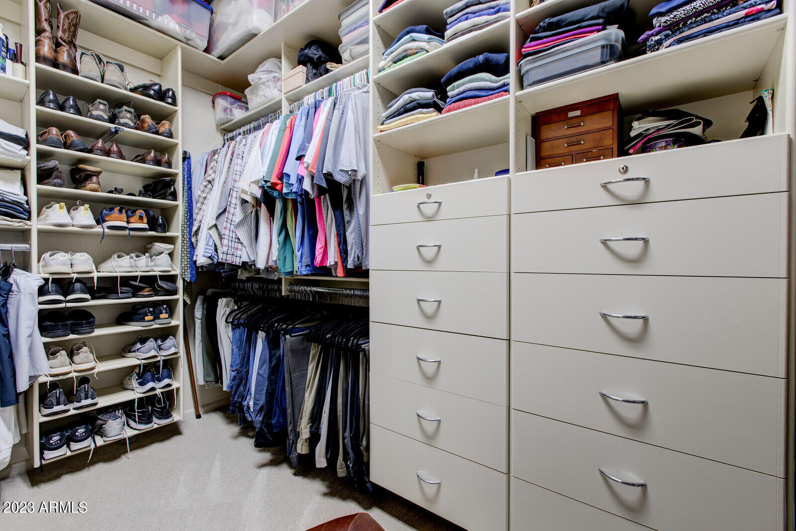 1842 W WEBSTER Court