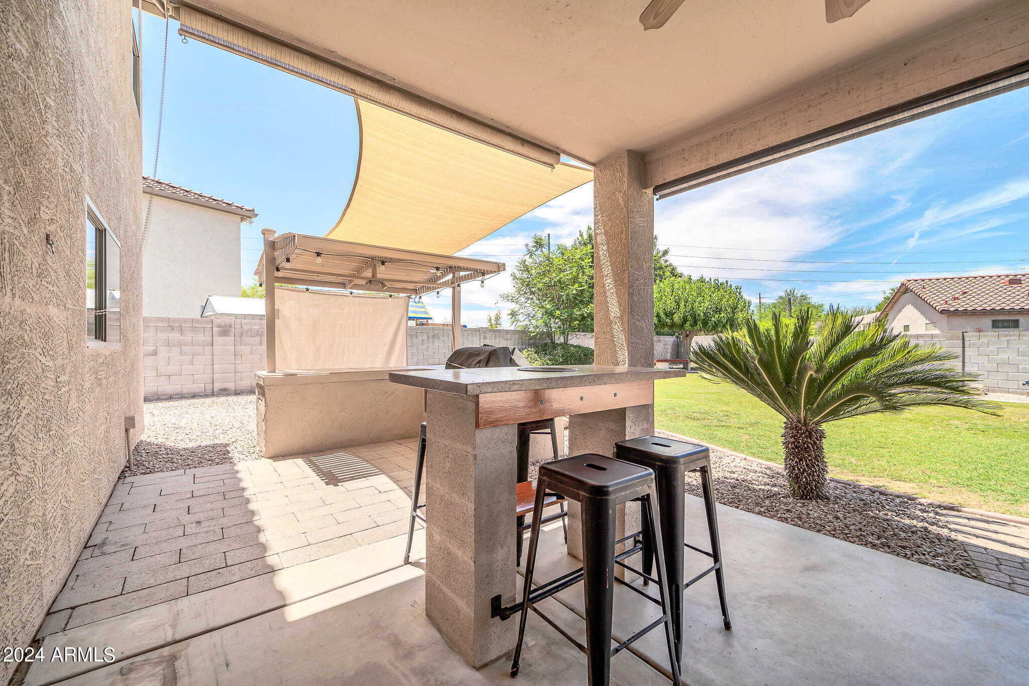 3426 W DESERT VISTA Trail