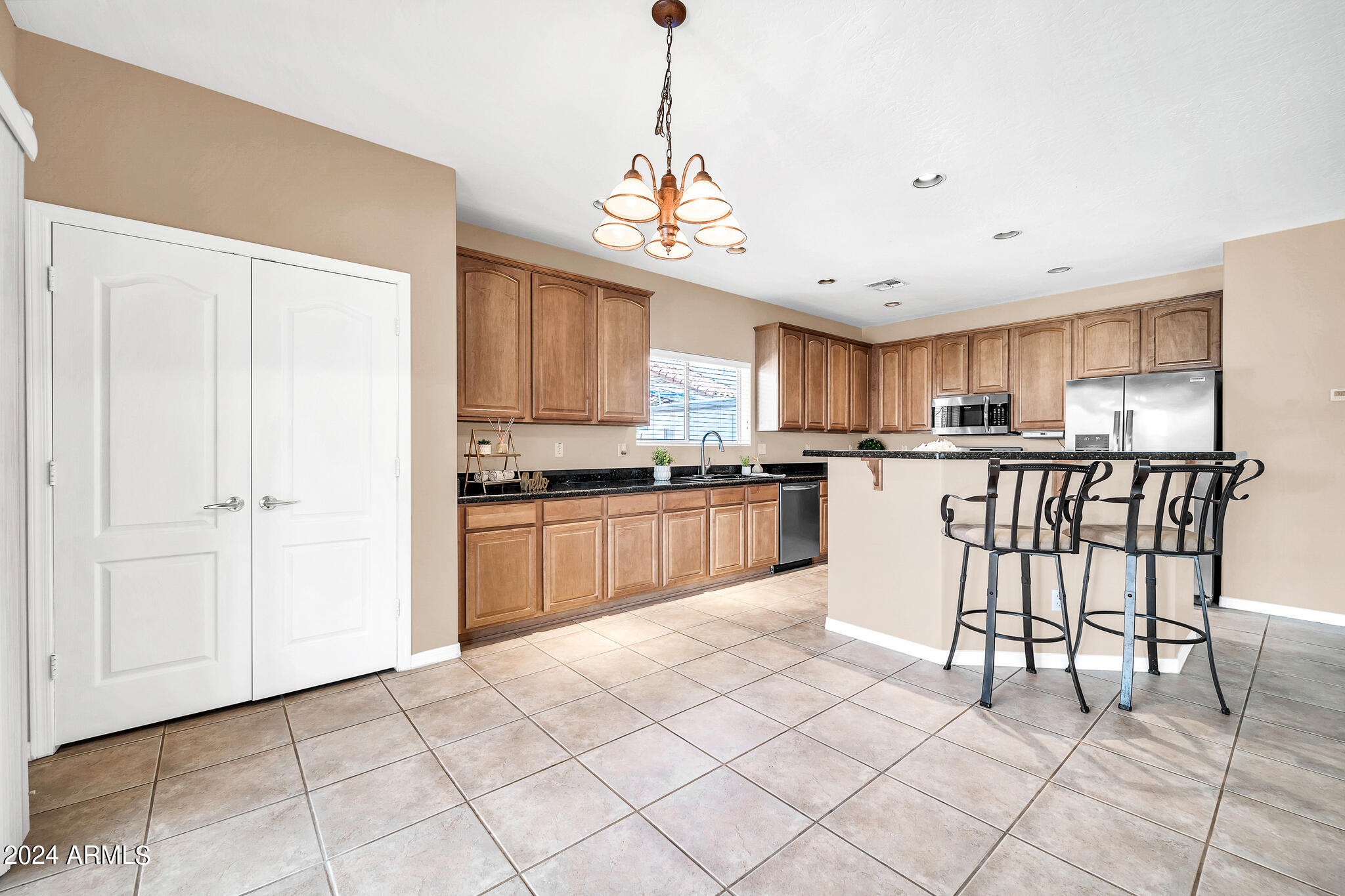 3426 W DESERT VISTA Trail