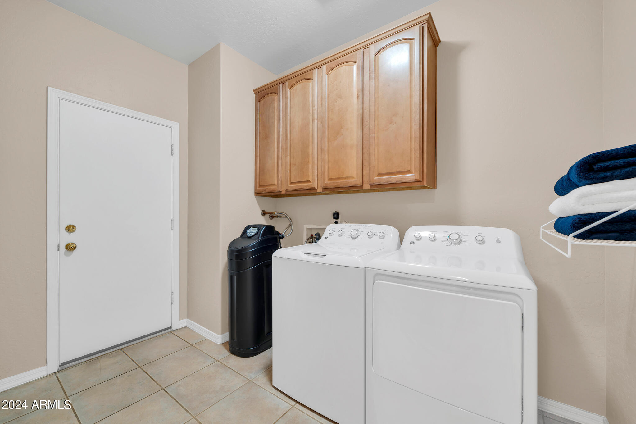 3426 W DESERT VISTA Trail