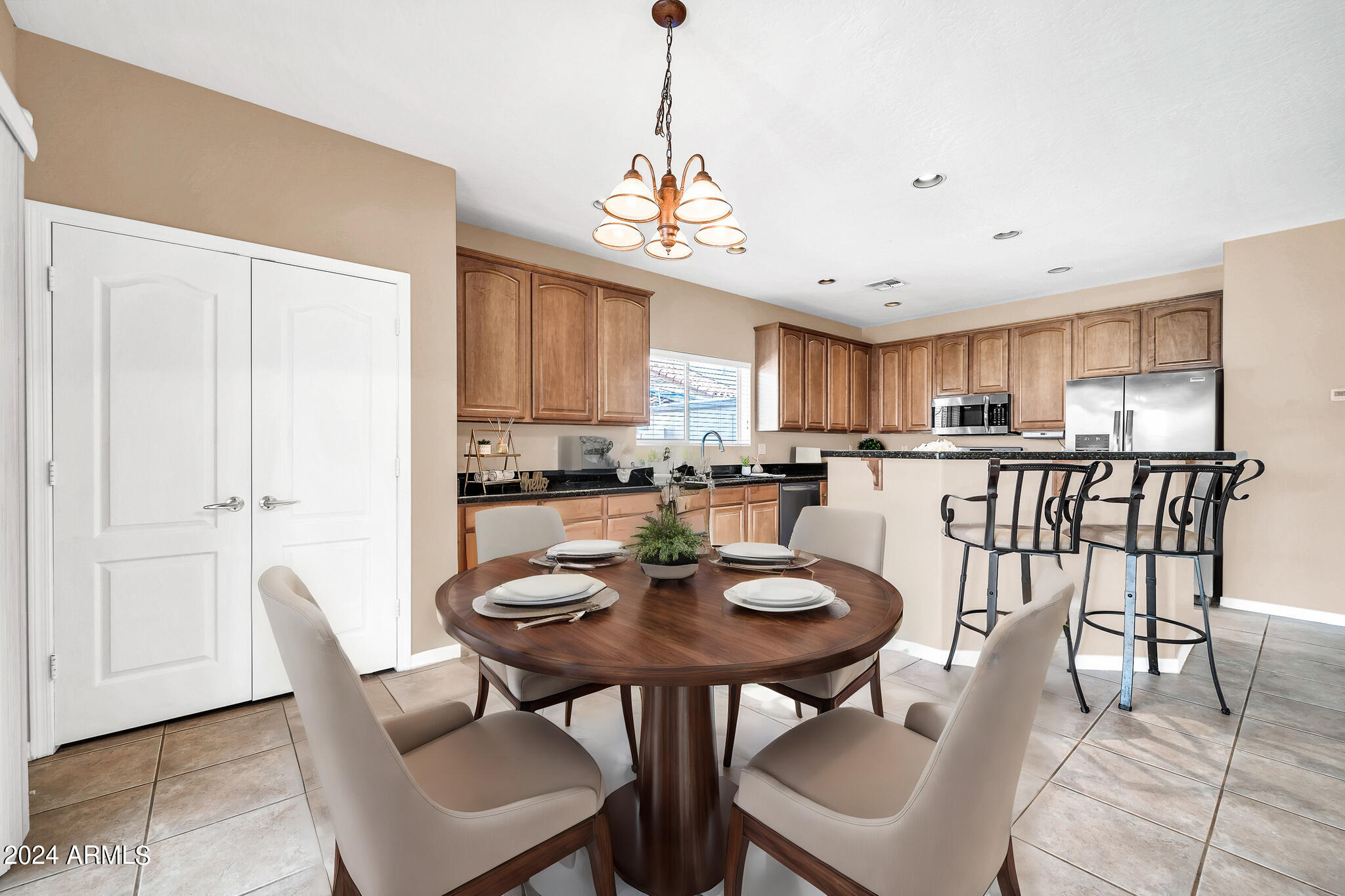 3426 W DESERT VISTA Trail