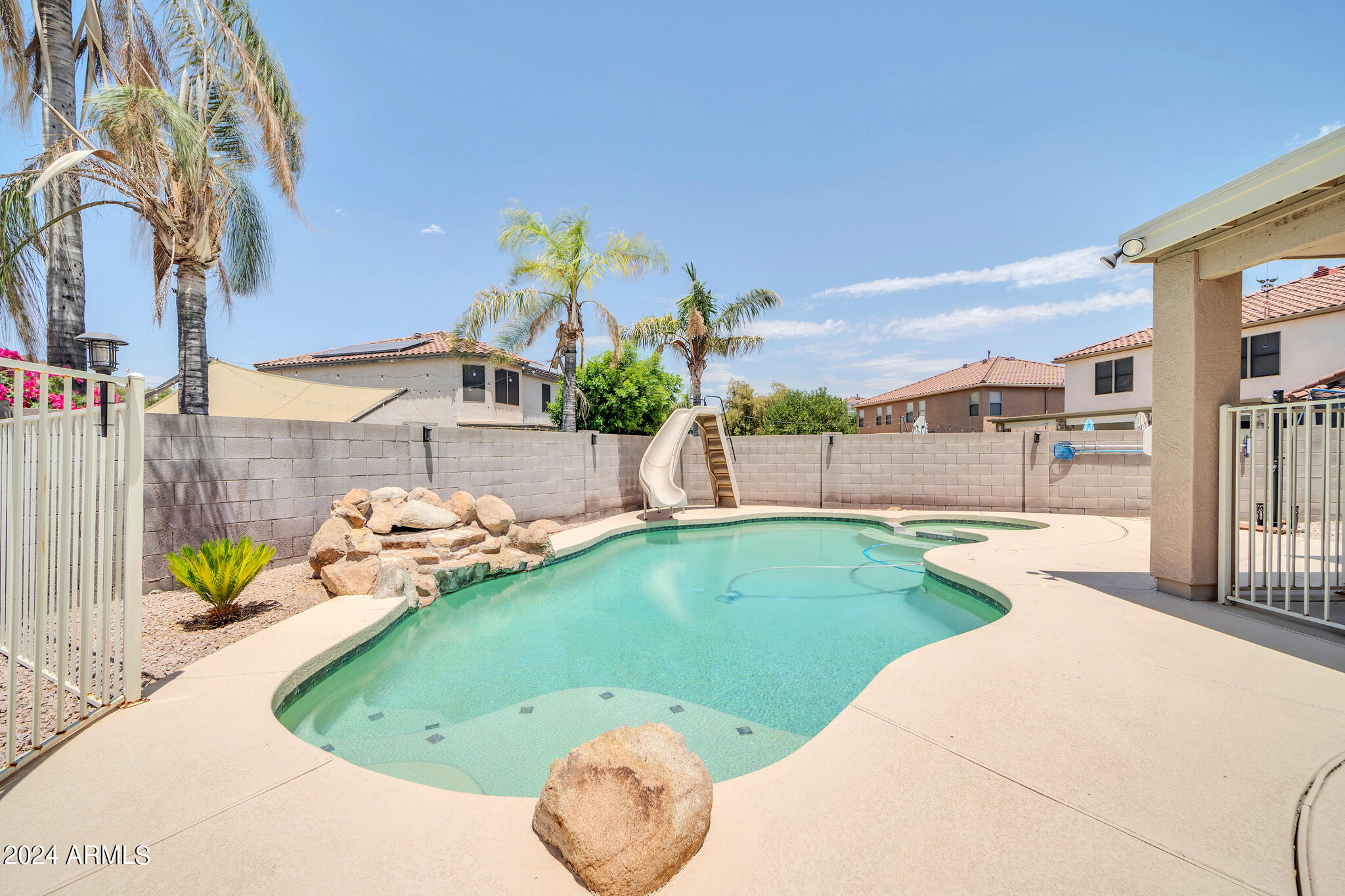 3426 W DESERT VISTA Trail