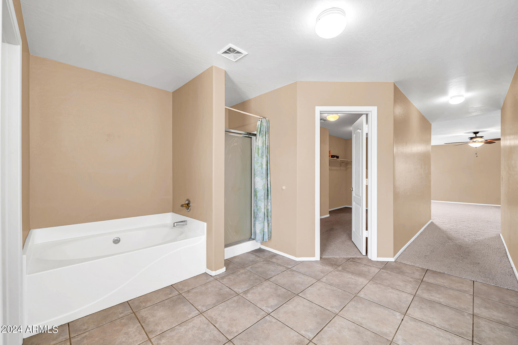 3426 W DESERT VISTA Trail