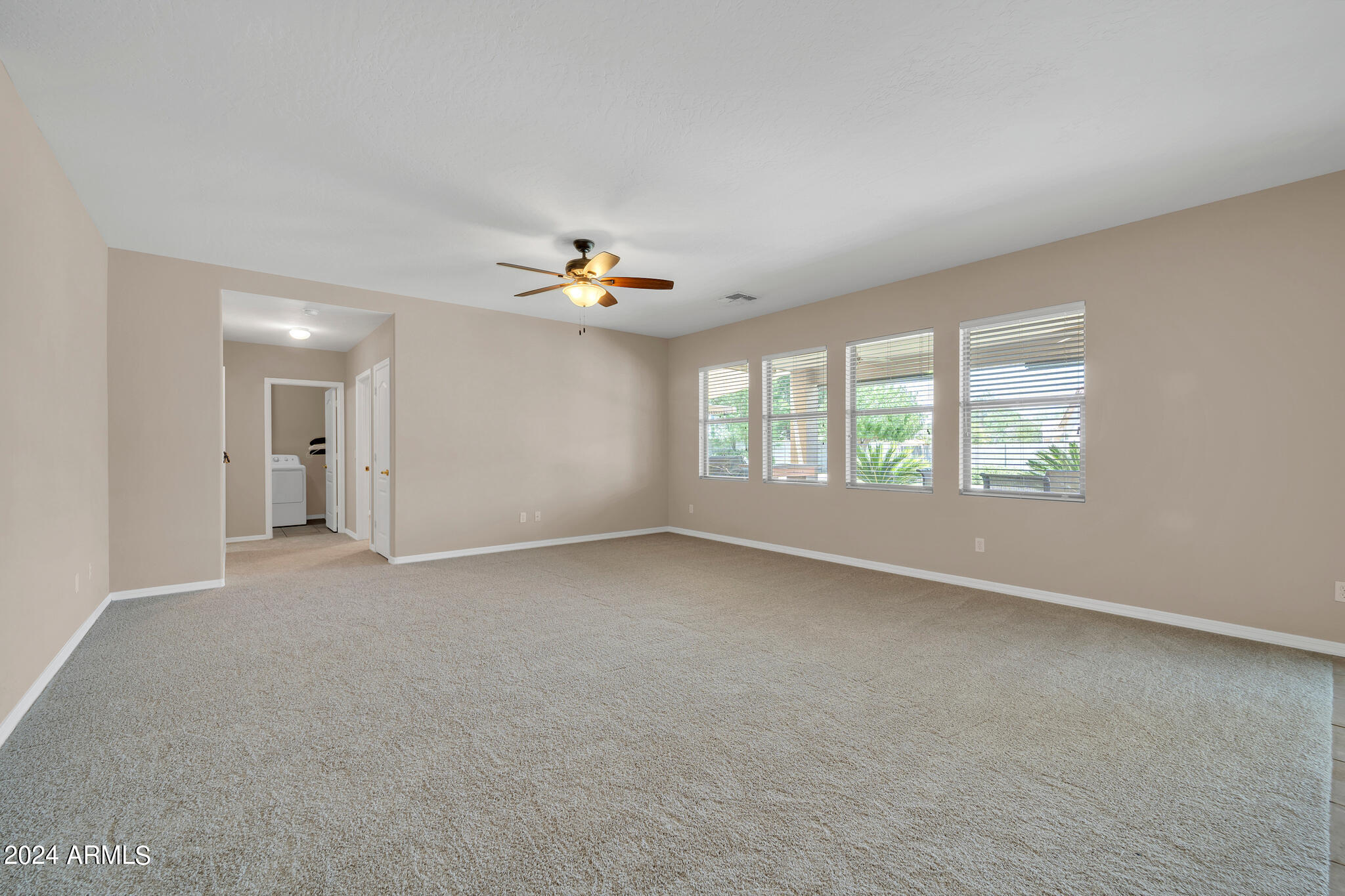 3426 W DESERT VISTA Trail