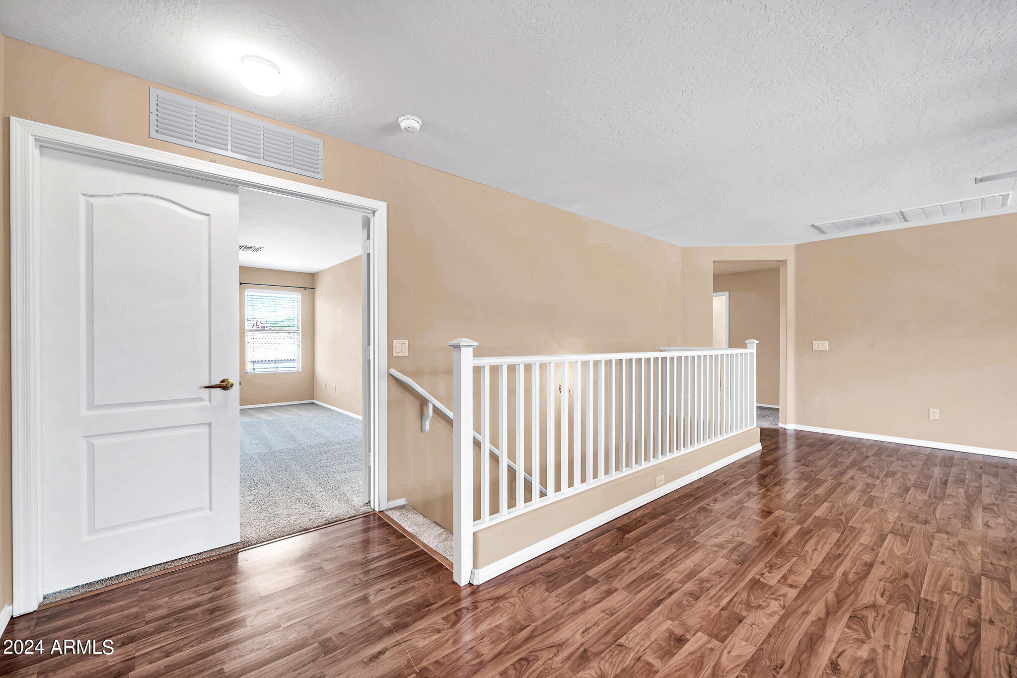 3426 W DESERT VISTA Trail