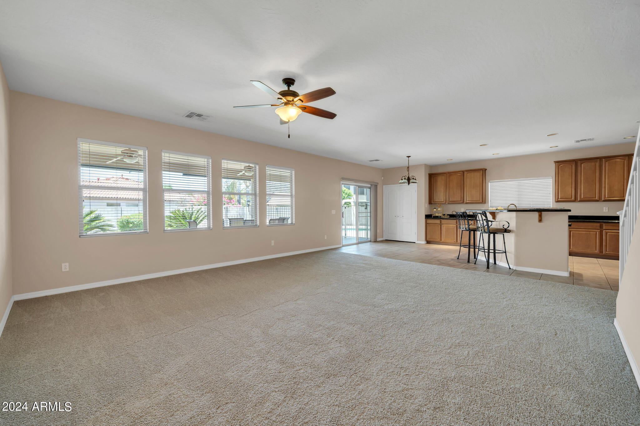 3426 W DESERT VISTA Trail