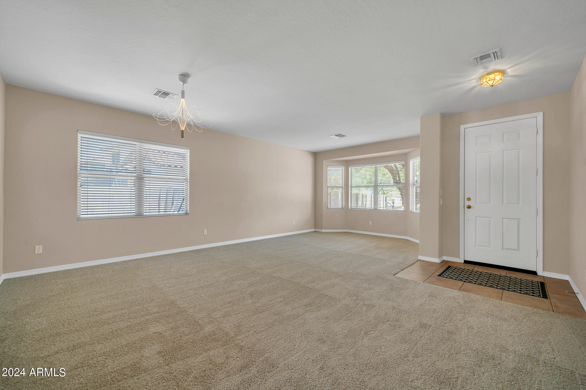 3426 W DESERT VISTA Trail