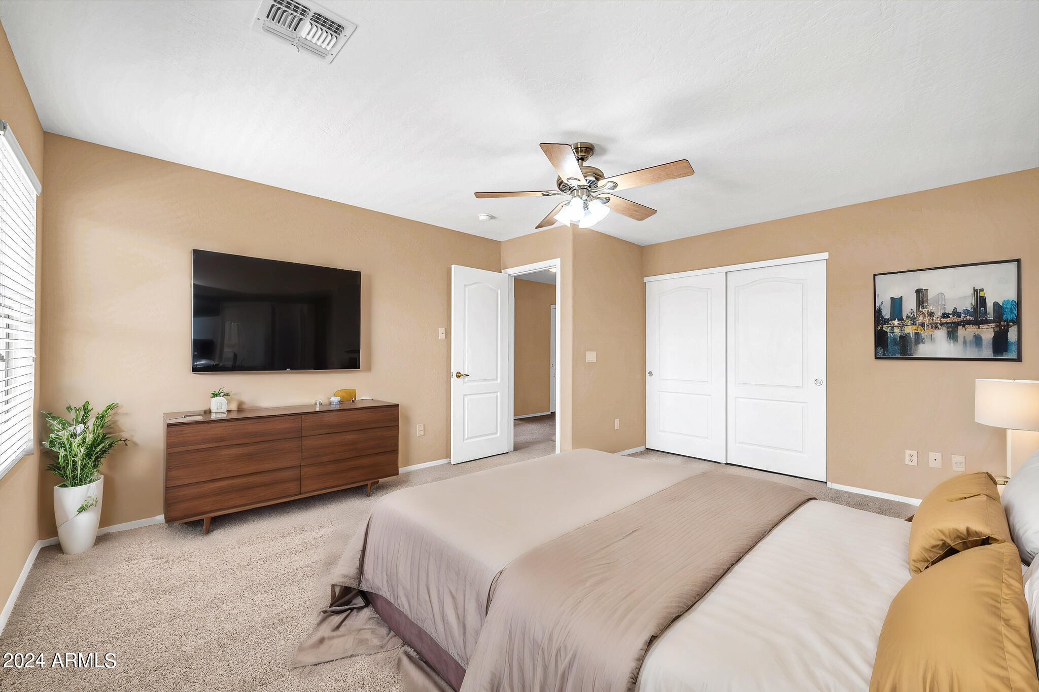 3426 W DESERT VISTA Trail