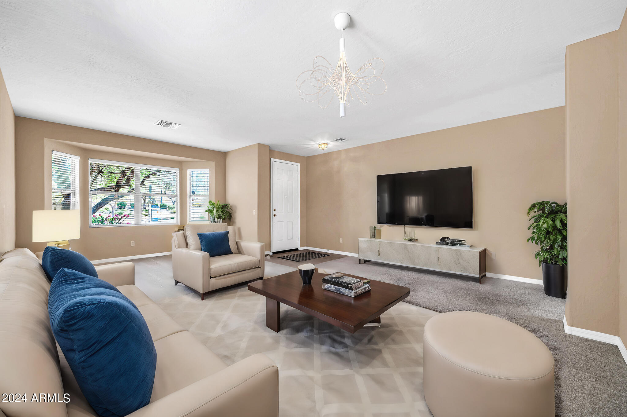 3426 W DESERT VISTA Trail