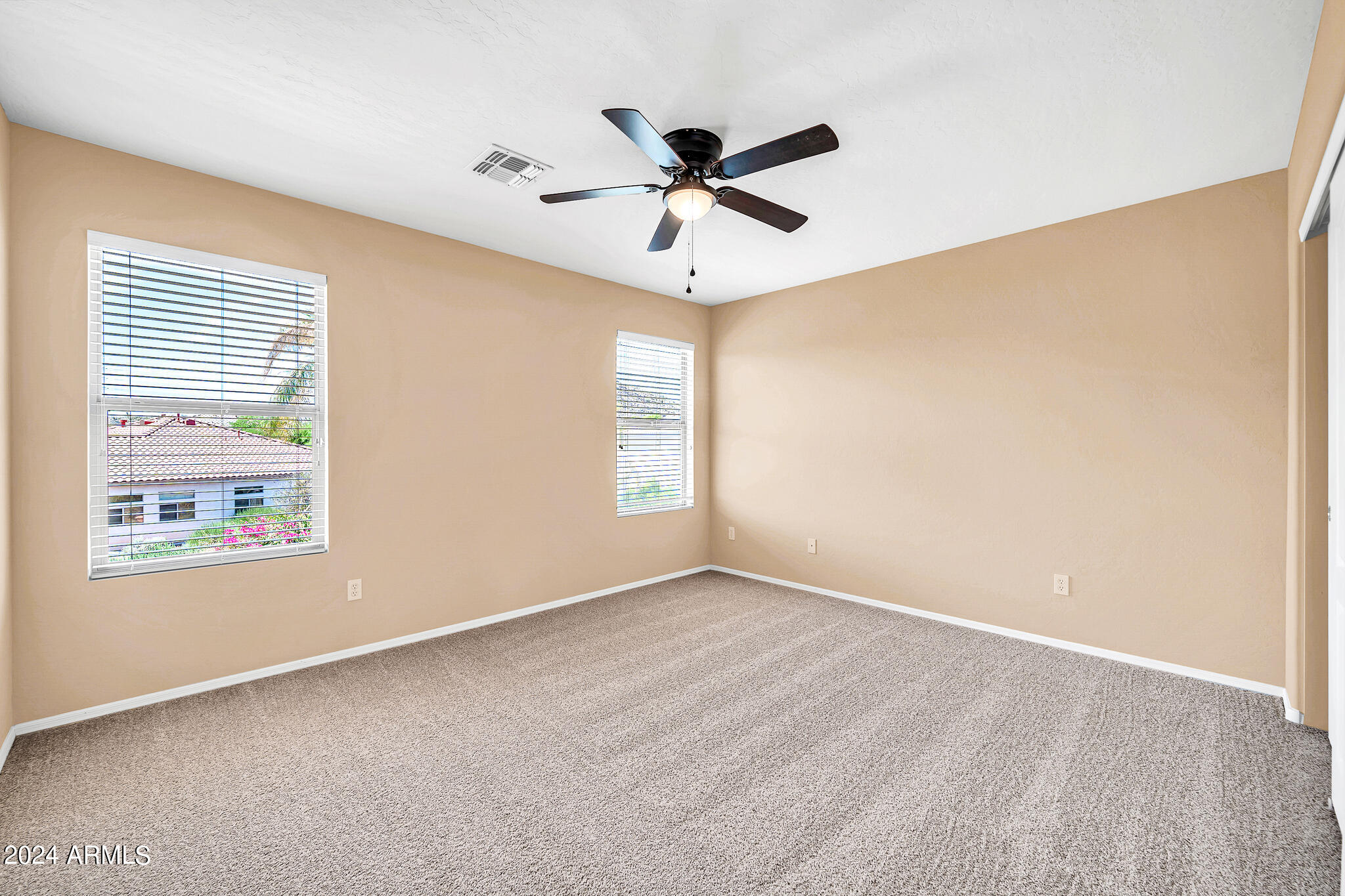 3426 W DESERT VISTA Trail