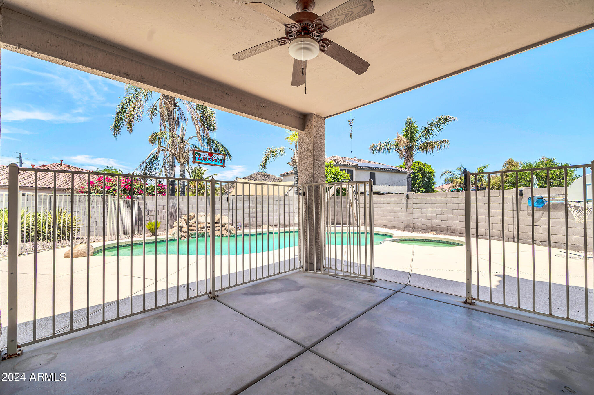 3426 W DESERT VISTA Trail