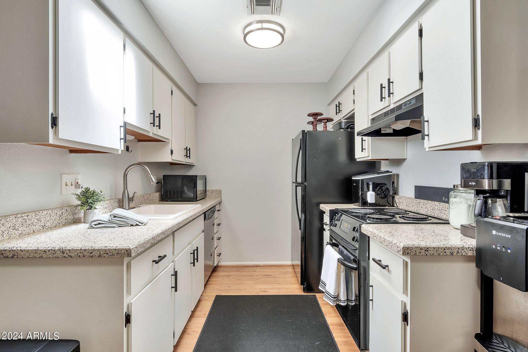 502 W TONOPAH Drive # 6