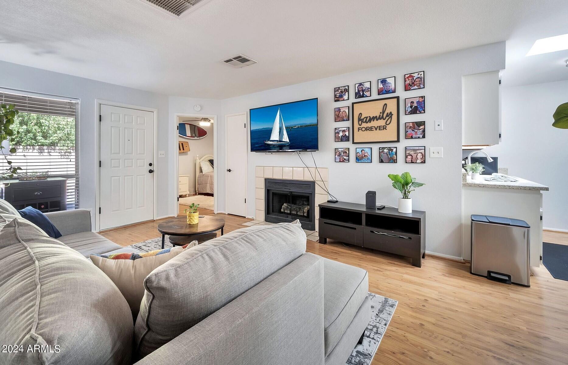 502 W TONOPAH Drive # 6