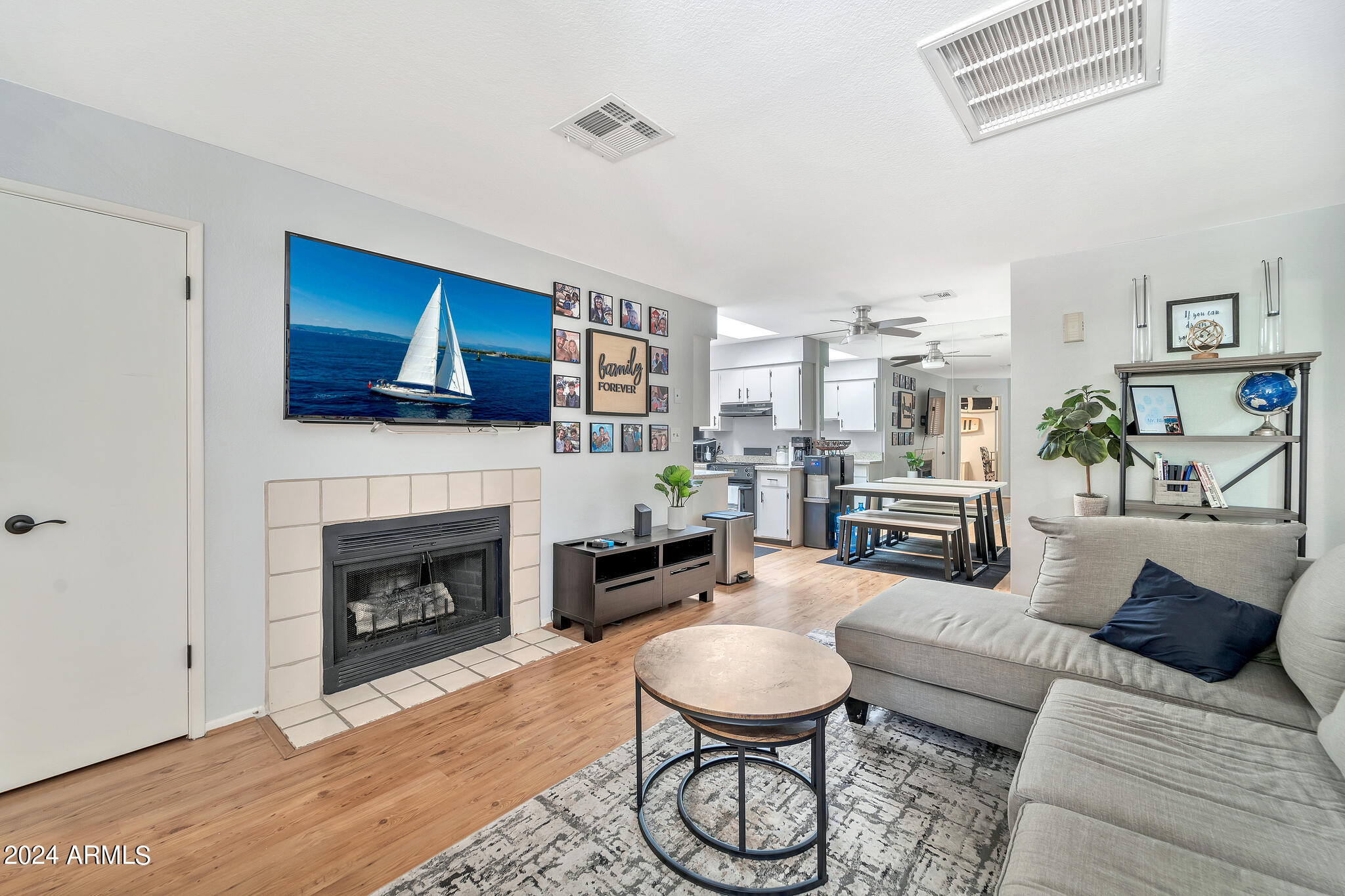 502 W TONOPAH Drive # 6