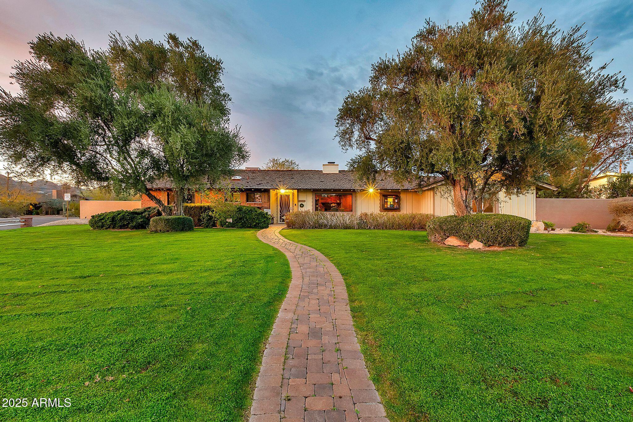 4022 E STANFORD Drive