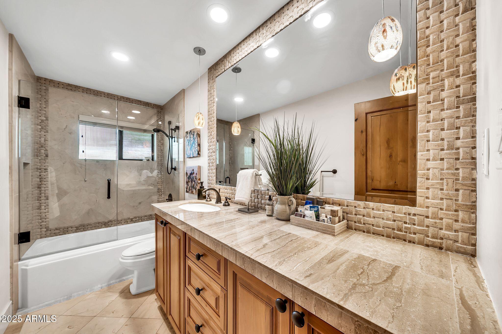 4022 E STANFORD Drive