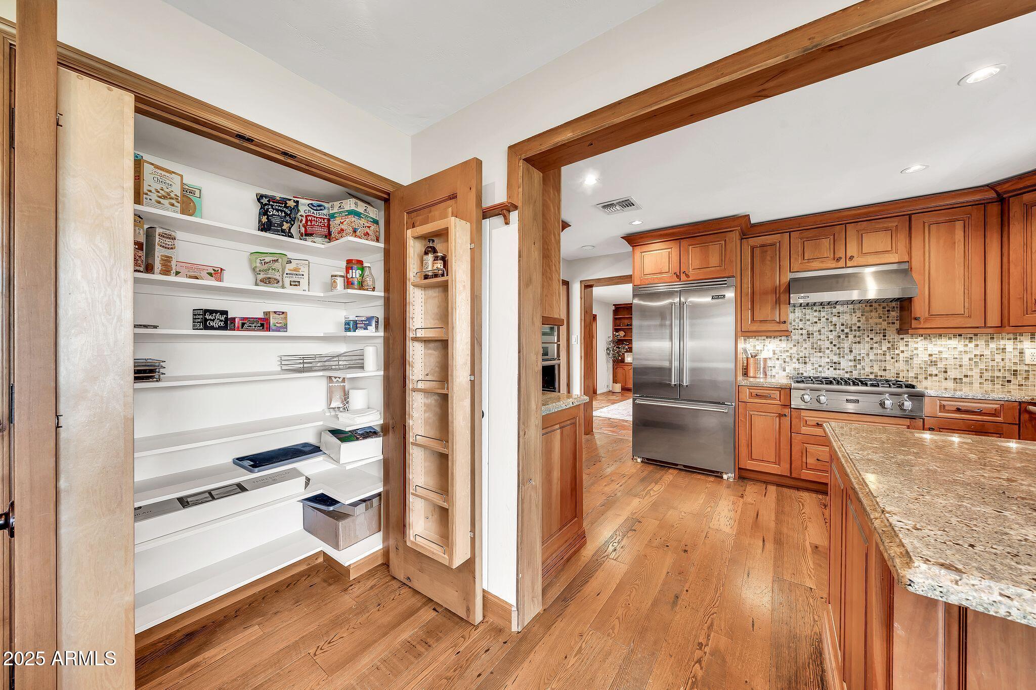 4022 E STANFORD Drive