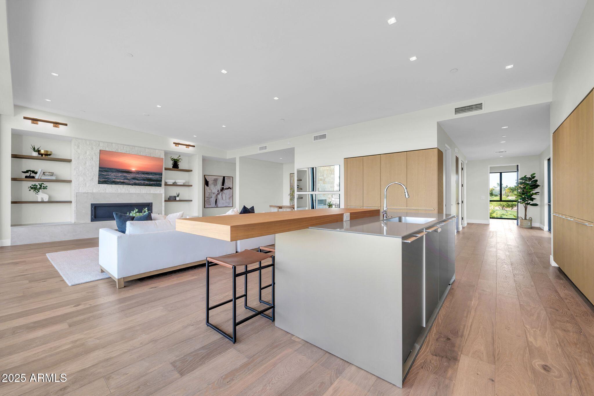 6331 E PHOENICIAN Boulevard, 6