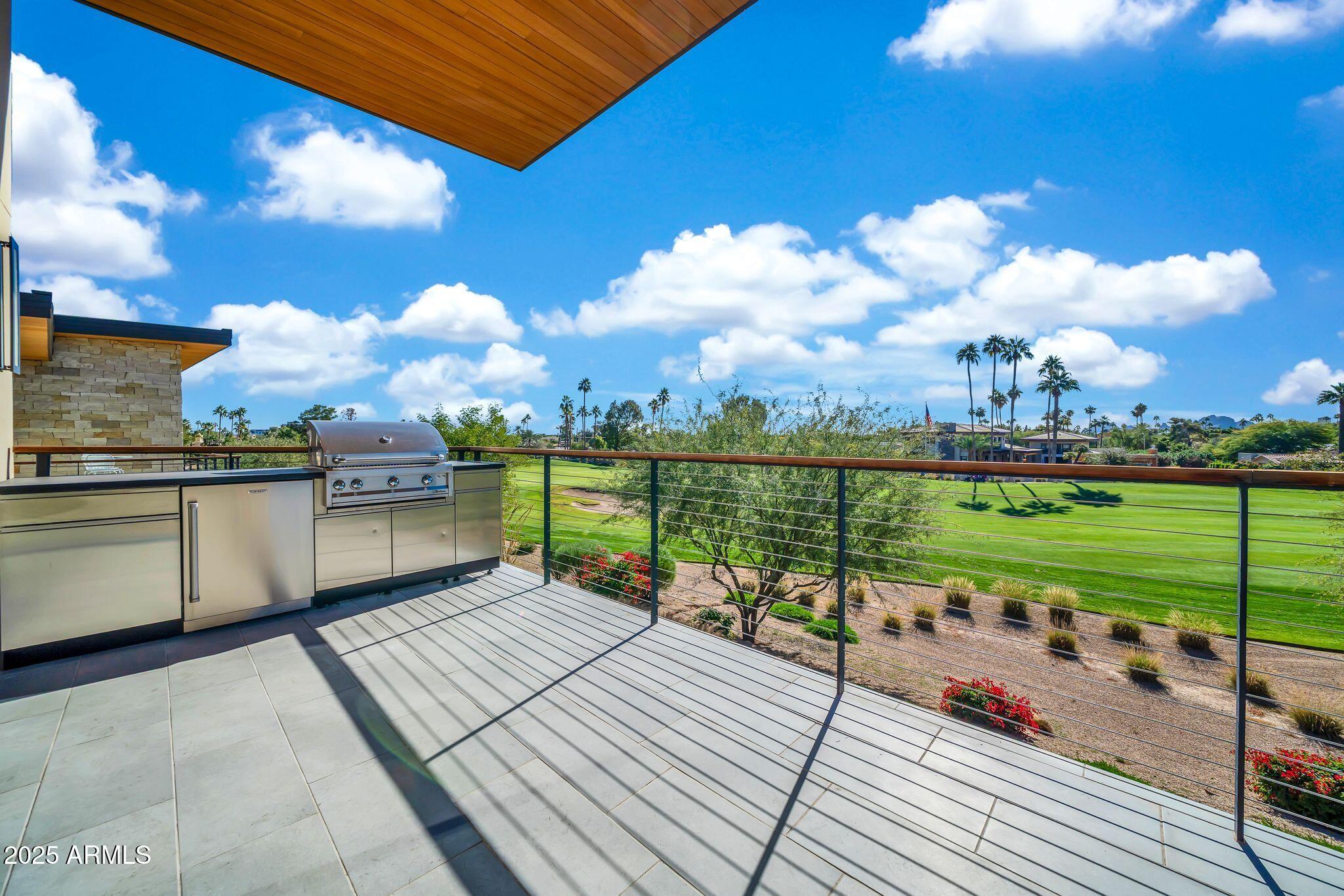 6331 E PHOENICIAN Boulevard, 6