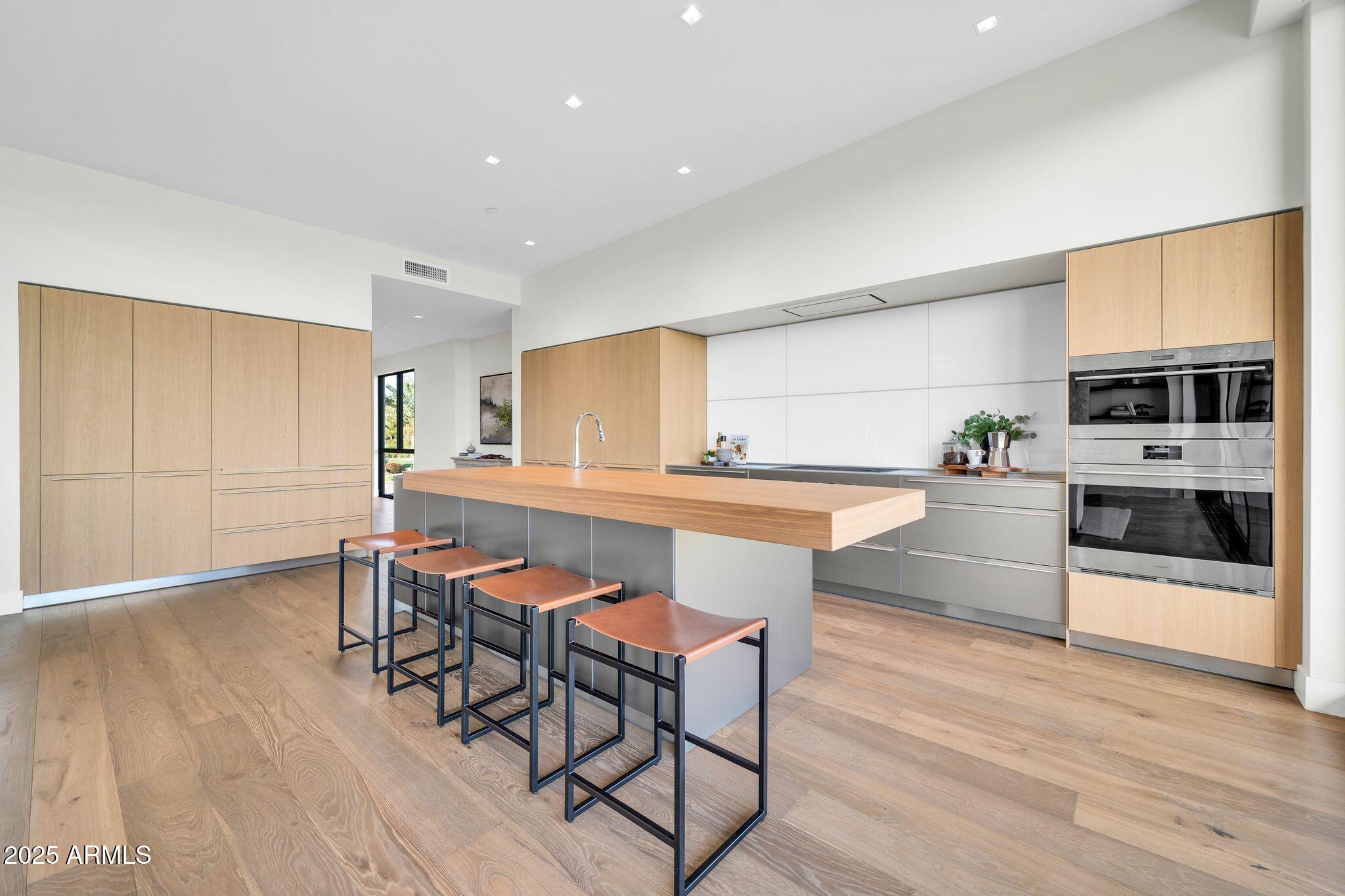 6331 E PHOENICIAN Boulevard, 6