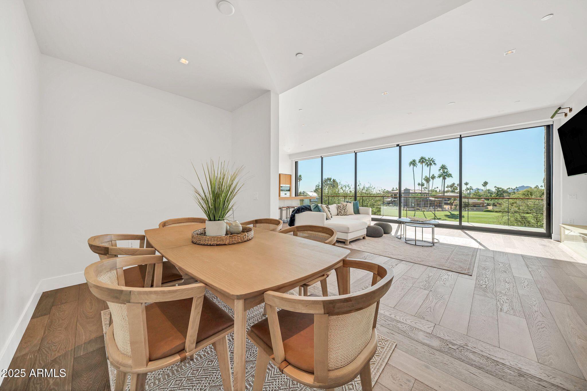 6331 E PHOENICIAN Boulevard, 6