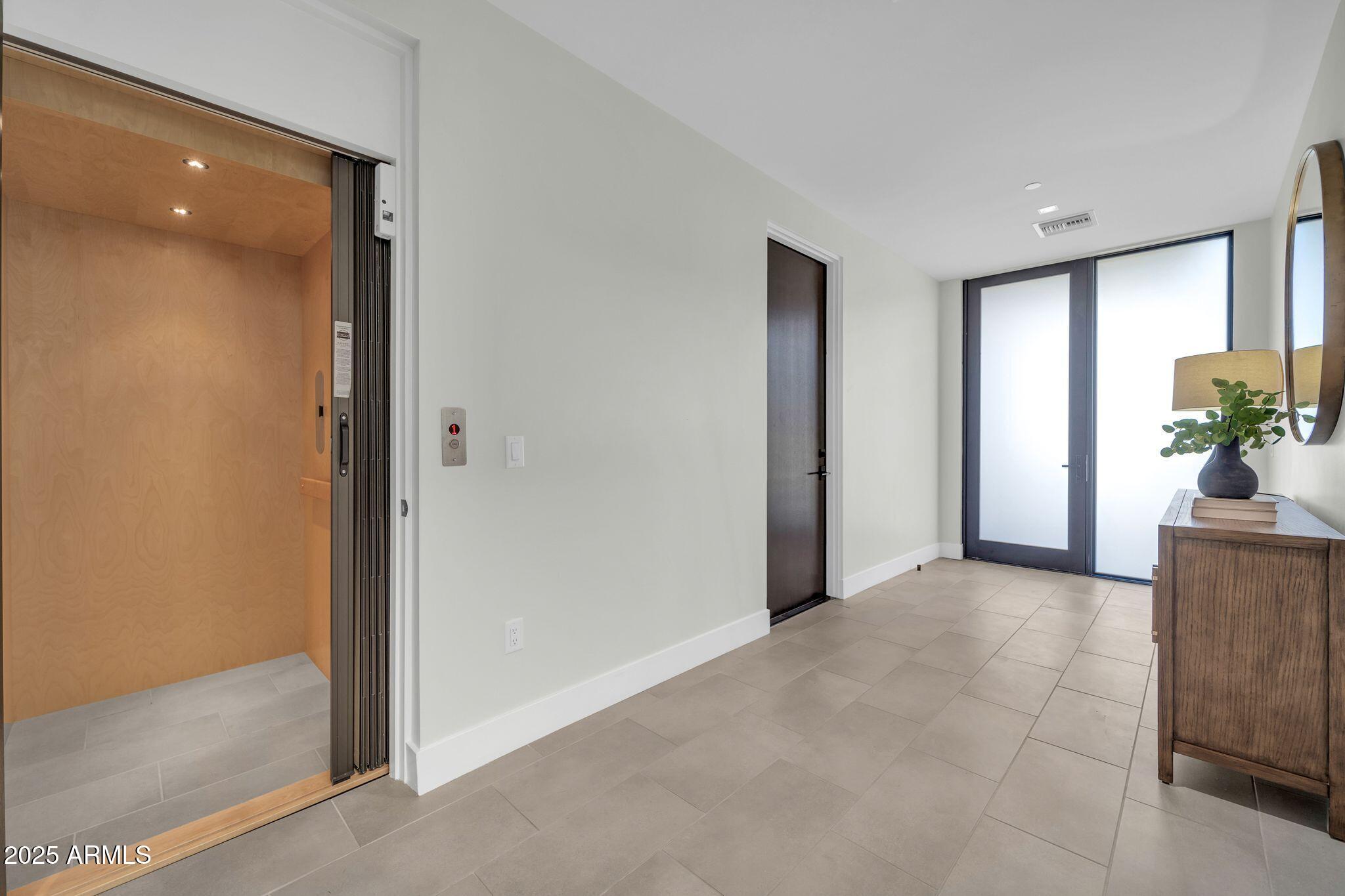 6331 E PHOENICIAN Boulevard, 6