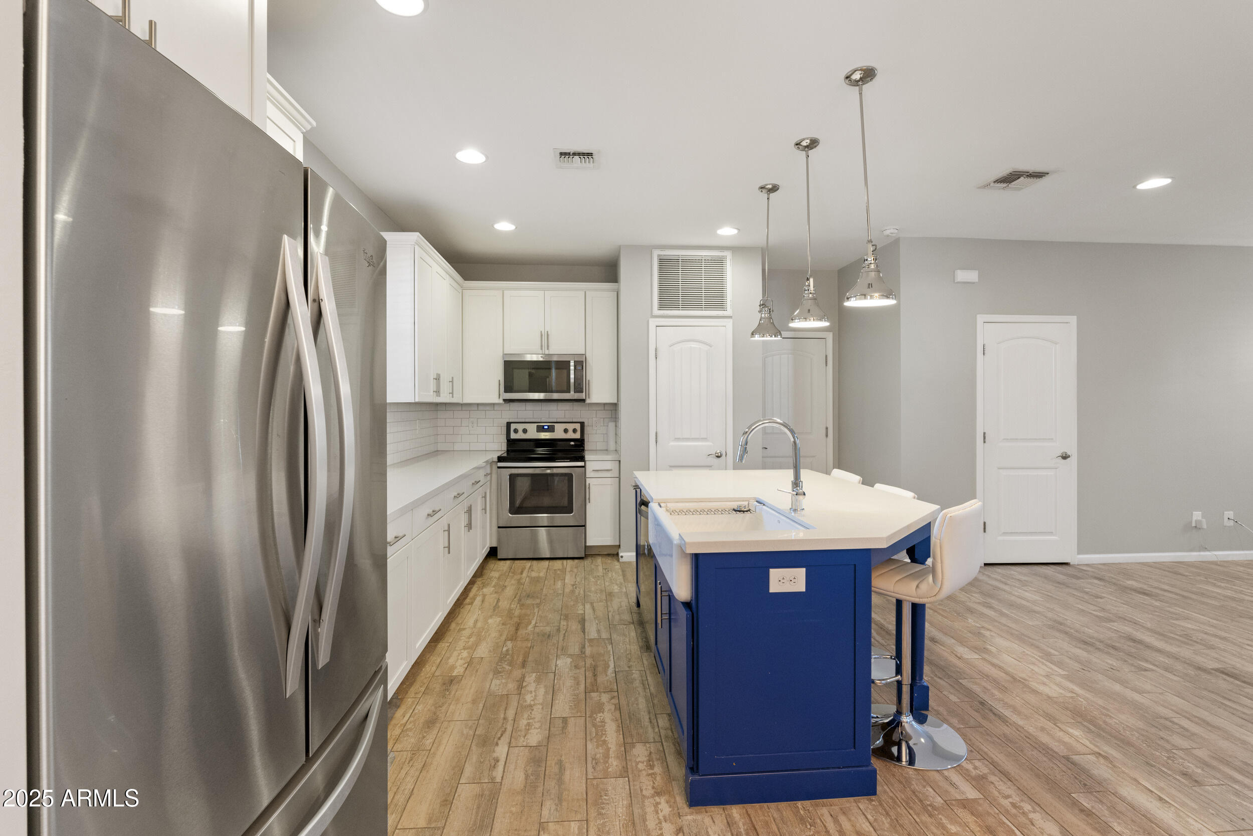 714 E BOCA RATON Road